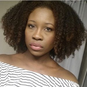 Meet your Posher, Juliette